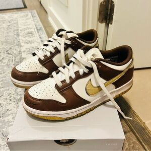 Nike Brown and White Apparel